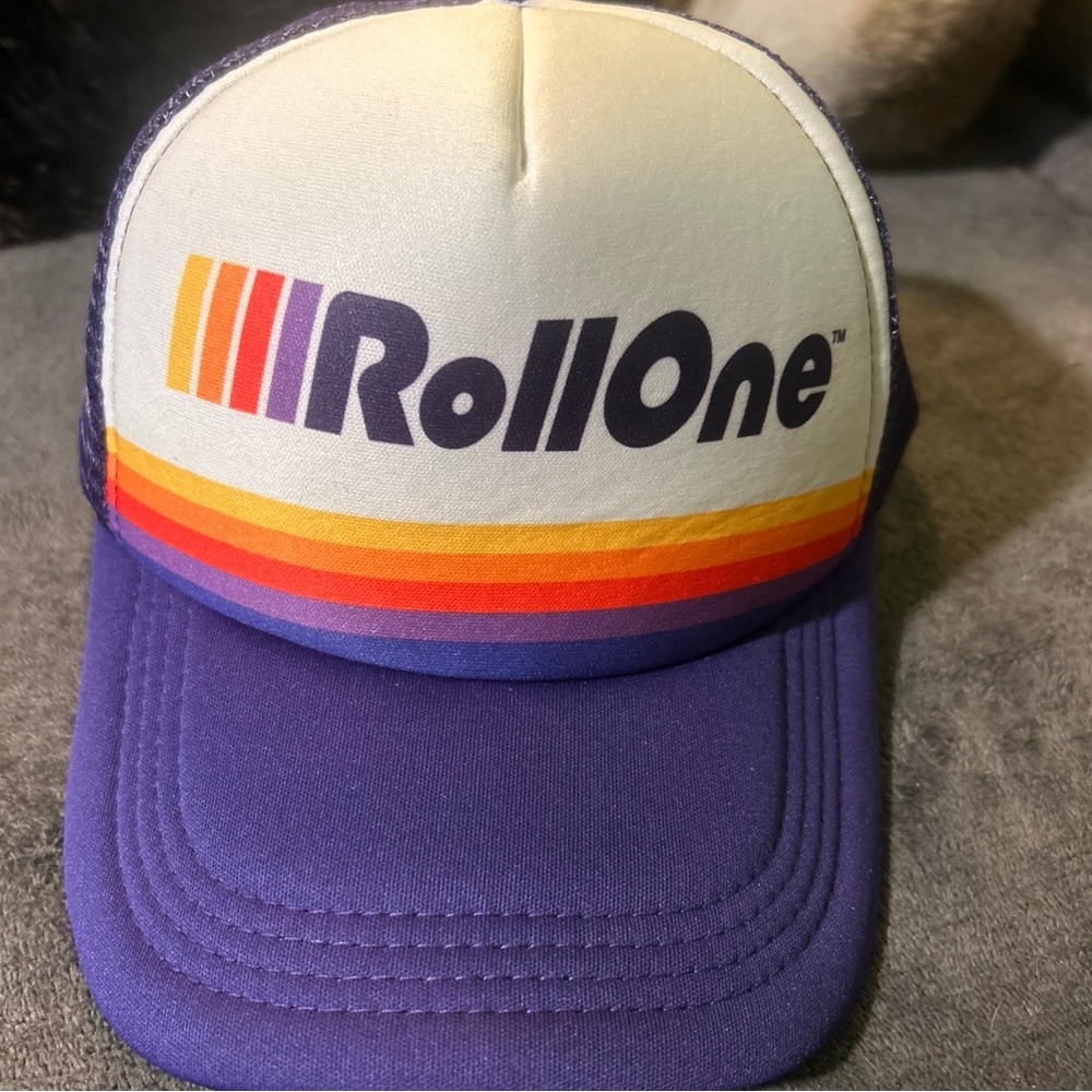 Roll one snapback hat